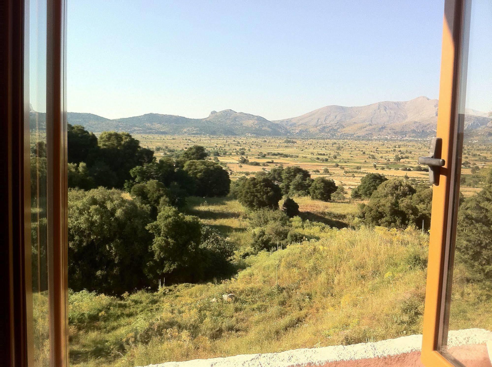 Dionysus Lasithi Plateau Magoulás Esterno foto